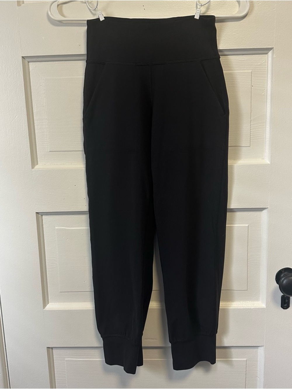 Lululemon 23” Cropped Align Joggers Size 2